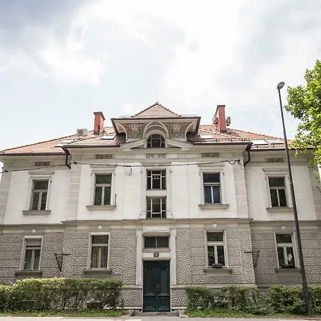 Apartment Mansarda Ljubljana